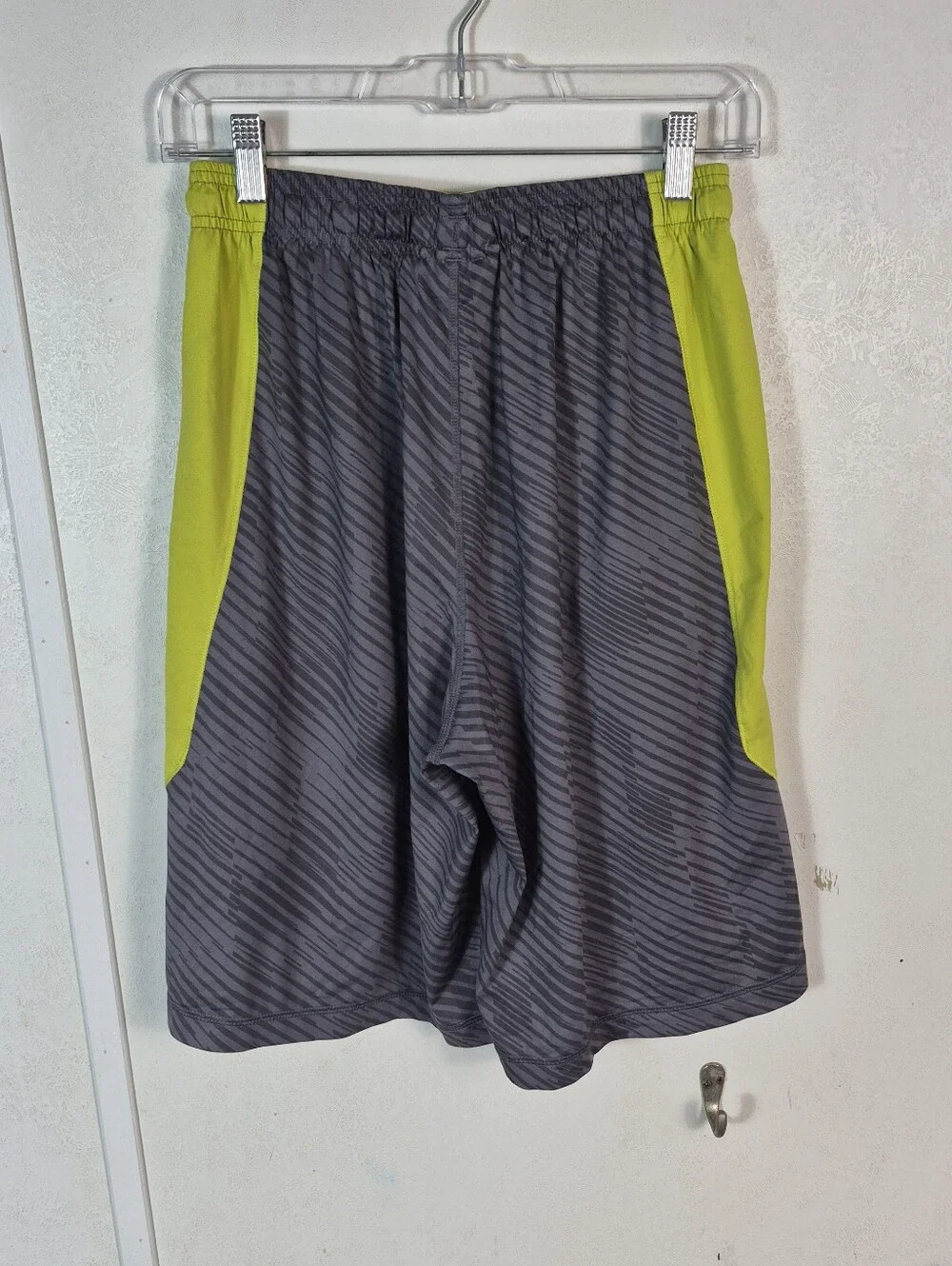 Under Armour Men's Raid Printed Shorts Heatgear Loose Fit Size Small